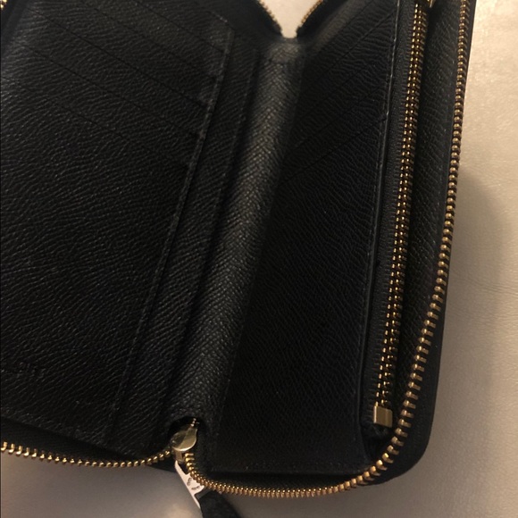 Coach accordian zip wallet - Picture 2 of 3